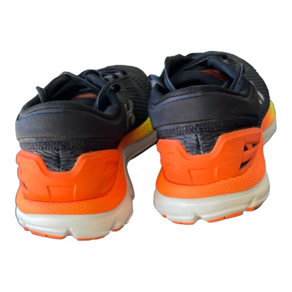 Under Armour Under Rmour Charged Intake Running Shoes Size 8.5. - Picture 3 of 9